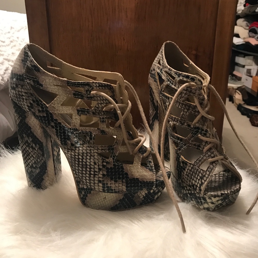 Mia snakeskin heels, size 7.5m with 5 1/2" heel
